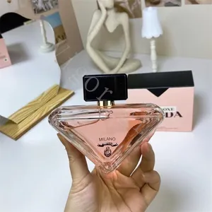 P Logo Fragrance Triangle Brand Luxuries Designer Colonia Profumo per donna Lady Girls 90ml Parfume Spray Fragranza affascinante Commerci all'ingrosso Buon odore Lunga durata