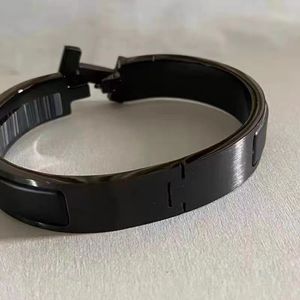 Designer Svarta Samurai armband för män och kvinnor Bokstäver Öppningsbara par armband Enkla modepresenter