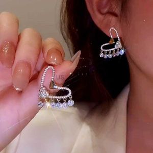 Stud Delicate Zirconia Love Earrings Elegant For Women OpenWork Heart Shaped Tassel Earrings Wedding Party Dinner Gift Jewelry J230529