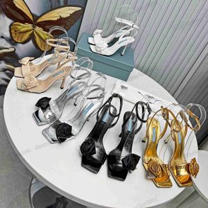 2023 Designerklänning Brand Rose Water Diamond Sandals High Heel Shoes Triangle Heels For Women Luxury Ladies Silver Black White Golden Party Wedding SH P2XC#