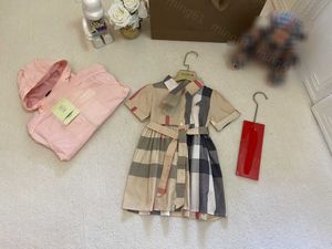 23SS Girls Dress Kids Designer Girl Dresses Lapel War Horse Embroidery Plaid Lace-Up Short Sleeve Shirt Dress Bress High
