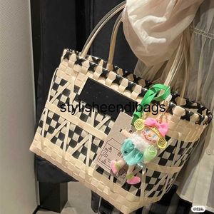 stylisheendibags Totes 2023 New Woven Bag Handbag Women's Bag Black White Straw Woven Versatile Fashion Vegetable Basket Bucket Bag