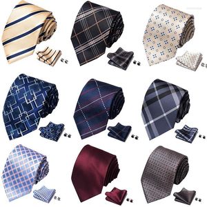 Bow Ties Silk Luxury Mens Blue Brown Gold Striped Plaid Slips och näsdukar Manschettknappar Set Mäns Business Suit -present