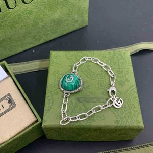 gioielli firmati bracciale collana anello maglioni primaverili sono abiti estivi versatili che possono essere abbinati al braccialetto di pino verde malachite serpente