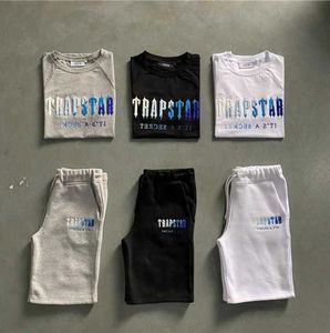 Herr Trapstar T -shirt Set Letter broderad spårdräkt Kort ärm Plush Shorts Motion Design 89ess