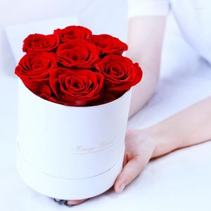 Flores decorativas 7pcs/caixa eterna preservada flor rosa abraço bucket bucket Dia dos namorados para namorada amante esposa mãe amigas