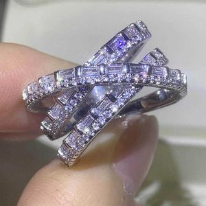 Band Rings Huitan Lüks Çapraz Parmak Yüzüğü Kadınlar için Full Döşen CZ Stone 2022 Moda Düğün Bantları Lady Ring Cubic Zirconia Takı Yeni AA230530