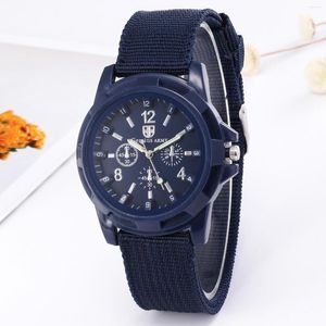 Orologi da polso Cinturino in nylon luminoso Orologio militare Orologi da uomo Orologi da polso da polso al quarzo Sport Relojes Para Hombre Relogio Masculino