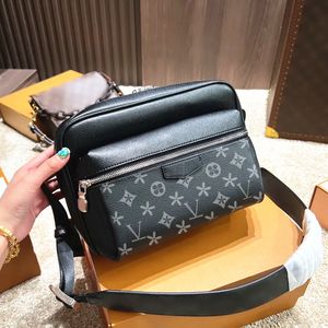 M30830 M69443 Luxury Designer Mans Bag Trio Outdoor Sports Tote Messenger Handväska Kvinnor Hobo Crossbody Sling Shing Bule Påsar Louvis äkta läder bröstkopplingar