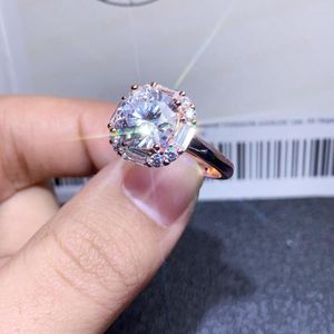 クラスターリングInbeaut Rose Gold Pass Diamond Test 3 ct D Color Square Moissanite婚約リング925シルバービッグVVS1ジュエリー