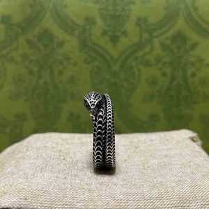 gioielli di design bracciale collana anello Antico spirito di famiglia animale zodiaco anello a forma di serpente decorato con motivi intagliati in scala nuovi gioielli