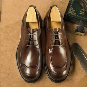 Luxo redondo de cabeça redonda sapatos de vestido de couro genuíno de couro preto de renda marrom preto up sapatos de brogue masculino Sapatos oxford para homens
