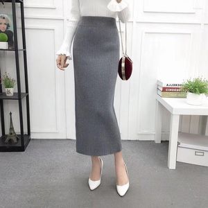 Skirts Autumn And Spring Solid Color Skirt Crystal Button Hem Lace Spliced Medium Length Hip Wrap Knitted Split Women T56