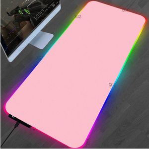 Spoczywa moda XGZ Monochromatyczne różowe tło Mousepad RGB Gaming Myse Pad LED Laptop Gamer Keyboard Dywan Gaming Akcesoria biurka Mata biurka