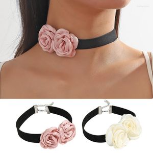 Choker Gothic Elegant Velvet Rose Collar Big Flower Clavicle Chain Necklace For Women Wedding Bridal Temperament Jewelry Drop