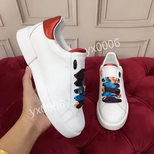 أفضل مصمم جديد للرجال Men Fashion Sneaker أحذية غير رسمية مدربين أحذية من الجلد للتغيير الأحذية الرياضية في الهواء الطلق