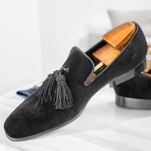 Mocas de tassel masculino sapatos casuais de luxo, estilo de noiva de estilo britânico Sapatos de festa de festa respirável Sapatos formais para homens