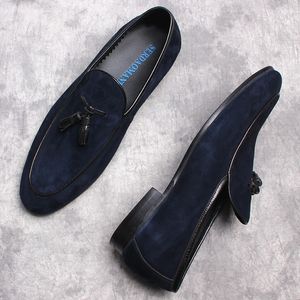 Autumno genuíno couro de couro artesanal preto mocassins masculinos com tamel de vestido de vestido de casamento de camurça de casamento para homens oxford