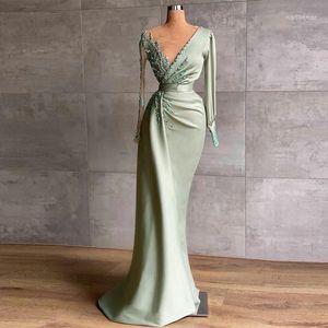 Abiti da festa maniche lunghe Prom verde menta sirena abiti da sera in raso elasticizzato con perline formale per le donne