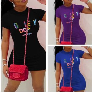 Vestidos de grife femininos de verão Vestidos de manga curta sexy de gola curta