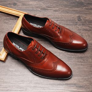 Mens Dress Shoes Luxury Genuine Leather Italian Wedding Oxford Shoes Man Black Burgundy Lace Up Brand Men Formal Brogue Shoes