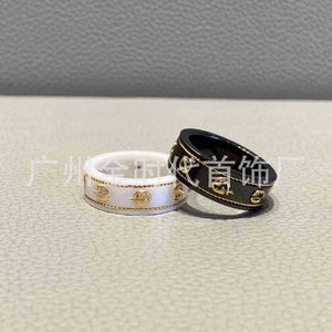 Designer smycken armband halsbands ring Ancient Men's Women's Black White Ceramic Ring Gold Plated Pares ringnya smycken