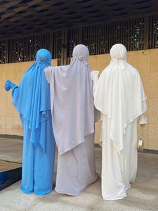 Etniska kläder muslimska kvinnliga bönutrustning Islamiska kläder Ramadan Eid Hijab klänning Dubai Turkiet Abaya med extra långhuvud halsduk Khimar Jilbab 230529