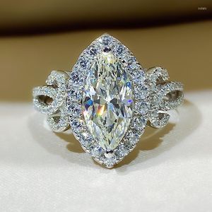 Pierścienie klastra europejskie i amerykańskie mikro inkrustowani precyzyjne imitacja pierścień diamentowy importowany wysoki emitowany palec wskazujący FEM