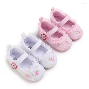 Första Walkers Girls 'Baby Shoes Born Flower Cotton Sole Solid Color Canvas Söt elegant prinsessa