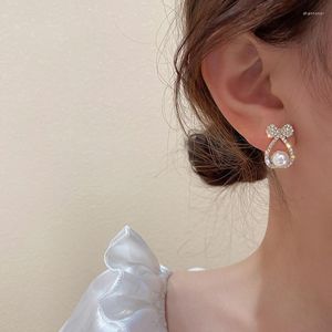 Stud Earrings Boog Parel For Women Retro En Compact Jewelry Butterfly Dames Oorbellen Gouden Cuff Een Paar
