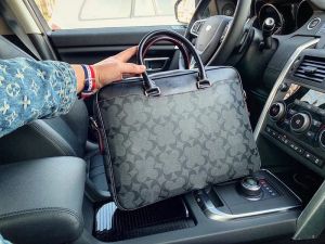 2023 MENS FASTOP LAPTOP Crossbody Messenger Bag Luxury Black Flower Bag Classic Fashion Computer Facs Bag Bag Bag Bag