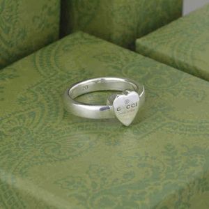 20% de desconto em 2023 novo colar de pulseira de jóias de grife antigo amante amor, casal feminino, feminino, personalizado simples decoração manual