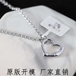 20% off 2023 New designer jewelry bracelet necklace ring heart-shaped female Japan South ins simple clavicle chain classmate's best friend small gift Pendant