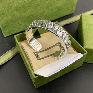 Designer silver armband cartierrs armband för kvinnor guldarmband män lyxiga smycken 4 style lady girl present med låda