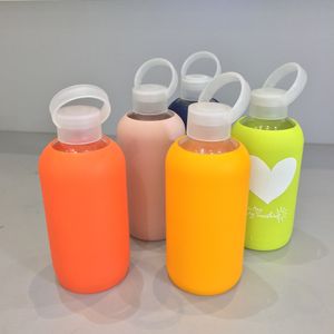 Ny mode färgglada 500 ml 16oz tumlar glas vatten flaska glas vackra gåva kvinnor vatten flaskor med skyddande kiselfodral