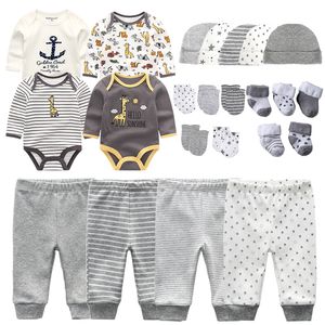 Giyim setleri doğmuş kıyafetler seti hediye 23pcs lot bodysuits pantolon şapka eldiven çoraplar erkek bebek kıyafetleri 0 ila 3 6 aylık kız yürümeye başlayan çocuk 230531