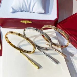 Voller Diamant-Liebes-zweireihiger Bohrer-Armreif, Luxus-Feinsilber-Schmuckarmbänder für Frauen, einfach zu schließender Armreif, Rosé-Gelbgold, Hochzeit, Verlobung, Schraubarmband