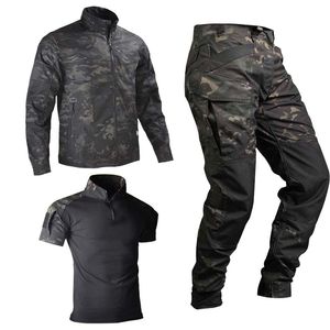 Set da caccia Tute da combattimento tattiche Uniforme militare Camo Giacca impermeabile Pantaloni Camicie Tuta da trekking Abbigliamento da caccia Sport Airsoft Suit Outfit 230530