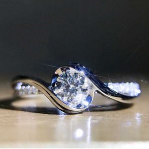 Band ringer nya 925 Sterling Silver Ring Heart and Arrow Zircon Ring for Woman Charm Jewelry Gift Wholesale J230531