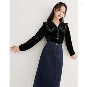 Kvinnors blusar 2023 Spring Autumn Commuter Doll Collar Black Velvet Top for Women Single-Breasted Blusas Mujer Tops