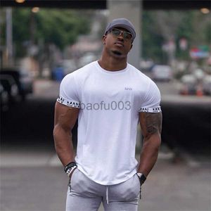 T-shirt da uomo 2022 nuova camicia da uomo manica corta allenamento palestra t-shirt cotone corsa fitness top streetwear hip-hop sport magliette abbigliamento J230531