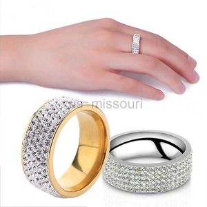 Anéis de banda Venda imperdível Anel de aço estilo retrô vintage para mulheres 5 fileiras de joias de cristal transparente Moda Aço inoxidável Alianças de casamento de noivado J05