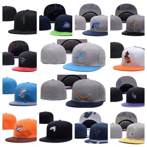 Ucuz tasarımcı takılı şapkalar düz top Baskball şapka Tüm takım 2023 tasarımcı snapbacks şapka nakış ayarlanabilir basketbol futbol fit kapaklar spor örgü esnek kapak