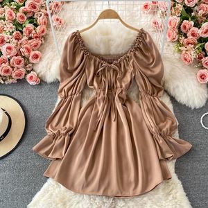 Casual Dresses Women's French Square Neck Puff Sleeve A-line Dress Age Reduce Close Waist Show Thin Girl Lace Up Backless Pleated