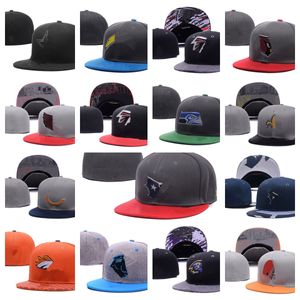 Unisex takılmış şapka boyutu düz top Baskball şapka Tüm takım logo tasarımcısı snapbacks fit düz şapka yetişkin nakış ayarlanabilir basketbol futbol kapakları spor örgü kapağı