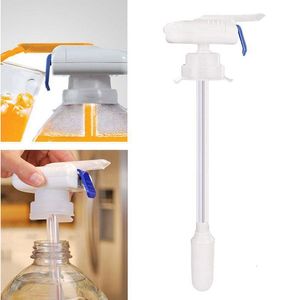 Vattenpumpar Automatisk Drink Dispenser Electric Water Pump Hushållens Orange Juice Milk Water Dispenser Drinking Fountain Press Pipette 230530