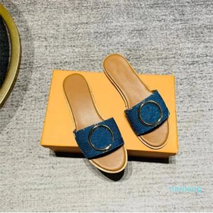 Pantofole piatte classiche Sandalo in pelle PU Stampa di lettere Sandali estivi Infradito da esterno resistenti all'usura Pantofole da spiaggia da donna alla moda