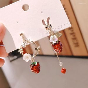 Dangle Earrings Sweet Romantic Strawberry Wreath Asymmetry For Women Elegant 2023 Flowers Long Pendant Drop Ear Jewelry