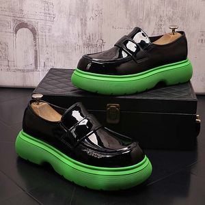 Scarpe da uomo vintage Celebrity Boyfriend mocassini da uomo scarpe eleganti Trend scarpe da sposo zapatos hombre