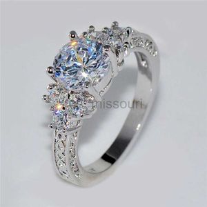 Band Rings Exquisite Fashion Silver Color Engagement Rings for Women Fashion White Zircon Crystal Ring Anniversary Bridal Wedding Jewelry J230531